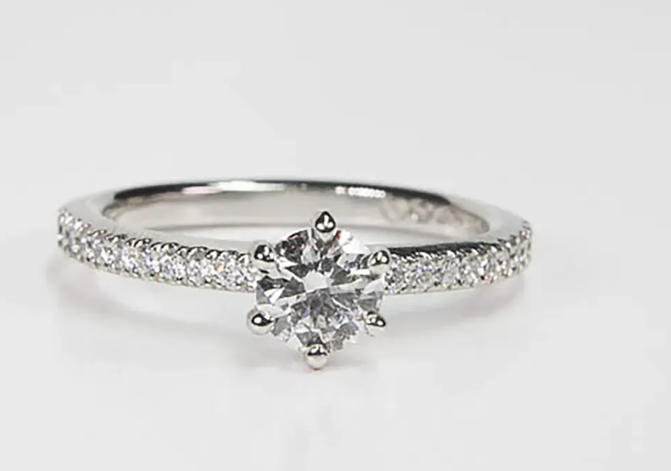 how-much-spend-engagement-ring